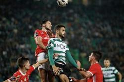 Yabo Sports-关键时刻葡超焦点战，广州队内部沟通，更衣室稳定，更衣室氛围转暖-Yabo Sports